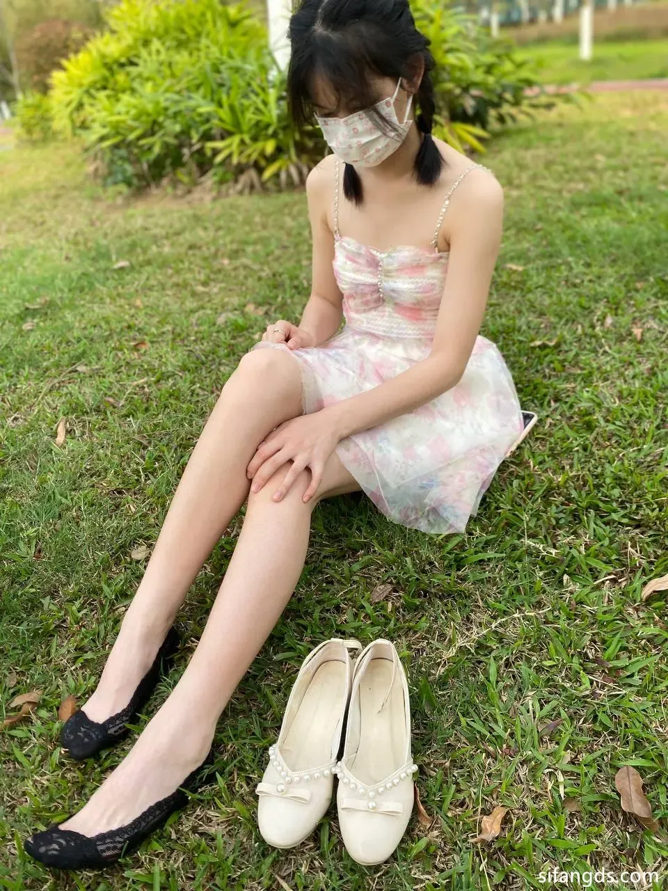 清纯大二学生妹美脚 清纯大二学生妹美脚