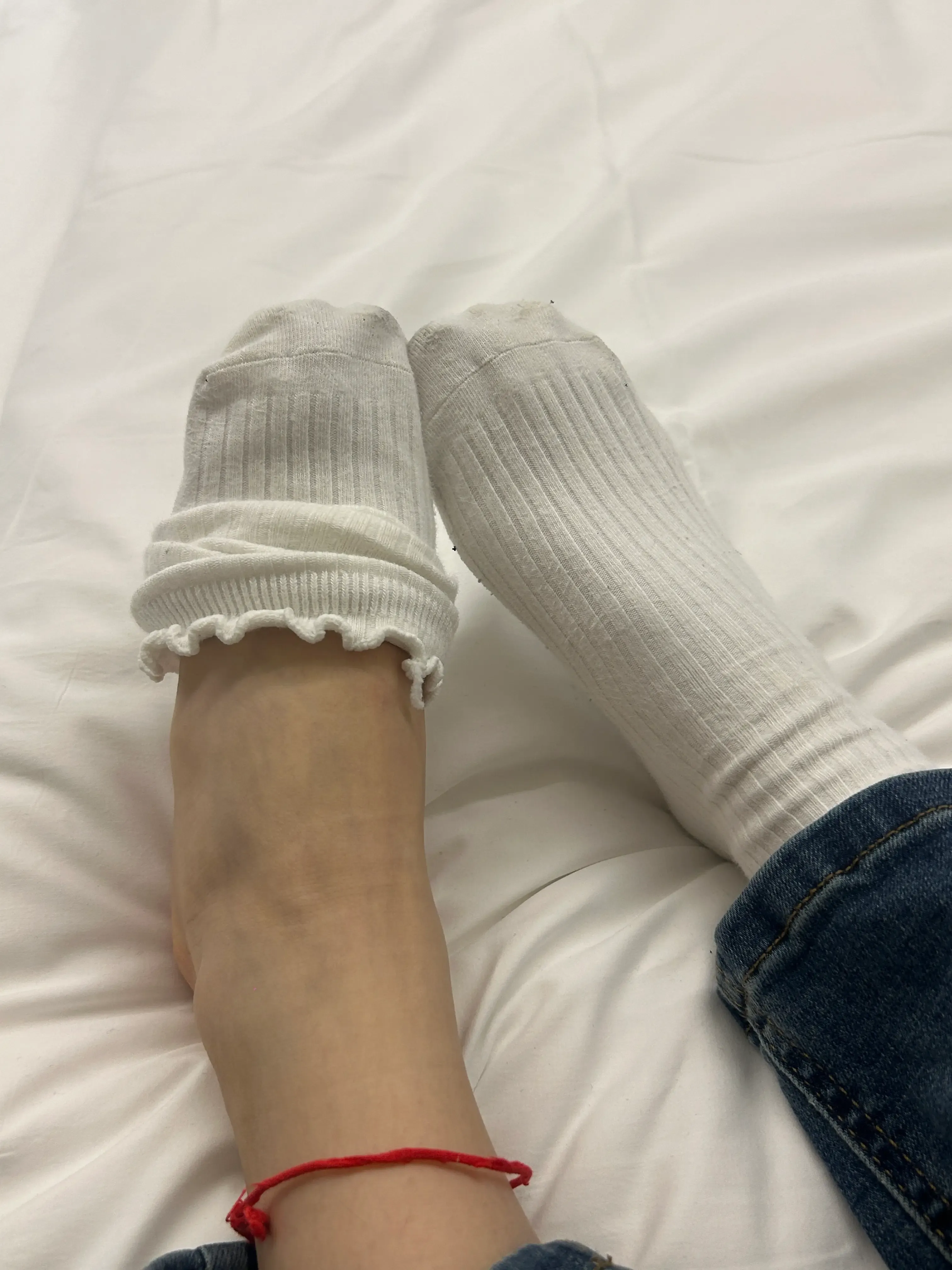 约tian巨好看的大一白嫩脚(目前脚背最好看的) 约tian巨好看的大一白嫩脚(目前脚背最好看的)