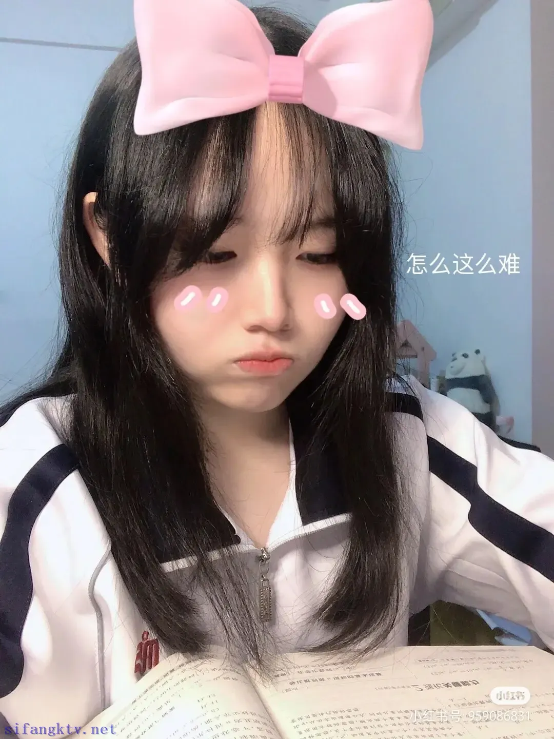 很甜很害羞的小妹妹秀脚 很甜很害羞的小妹妹秀脚