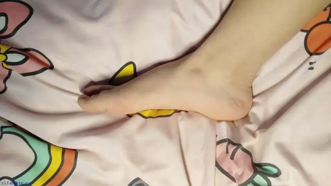 高中coser小妹妹的小脚丫 高中coser小妹妹的小脚丫