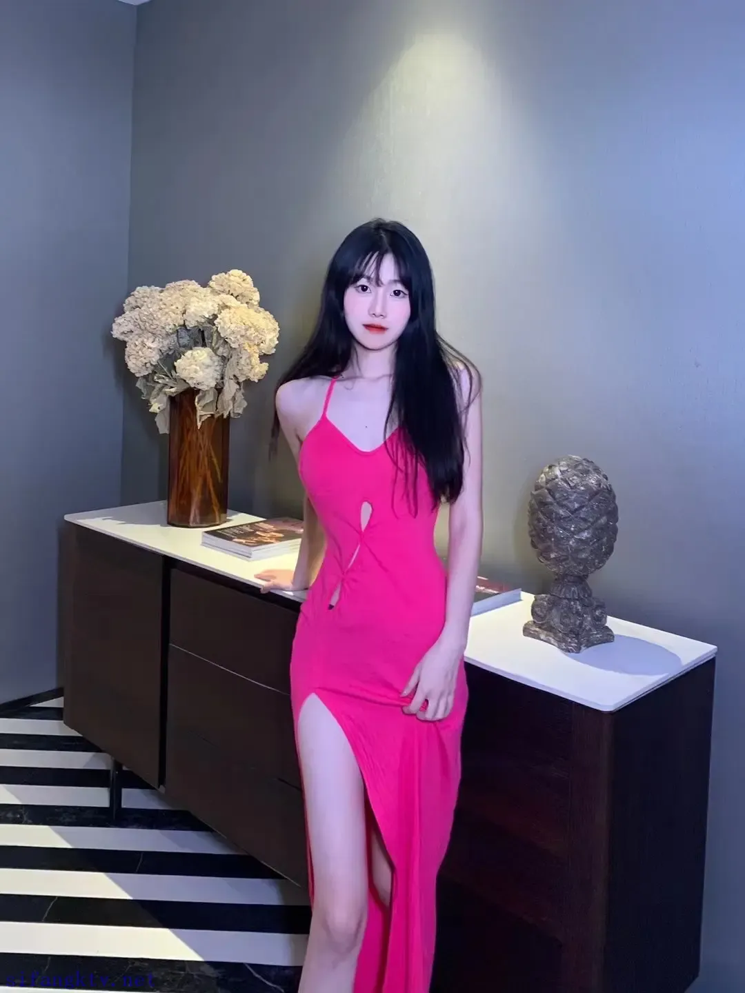 穿搭博主的修长脚 穿搭博主的修长脚