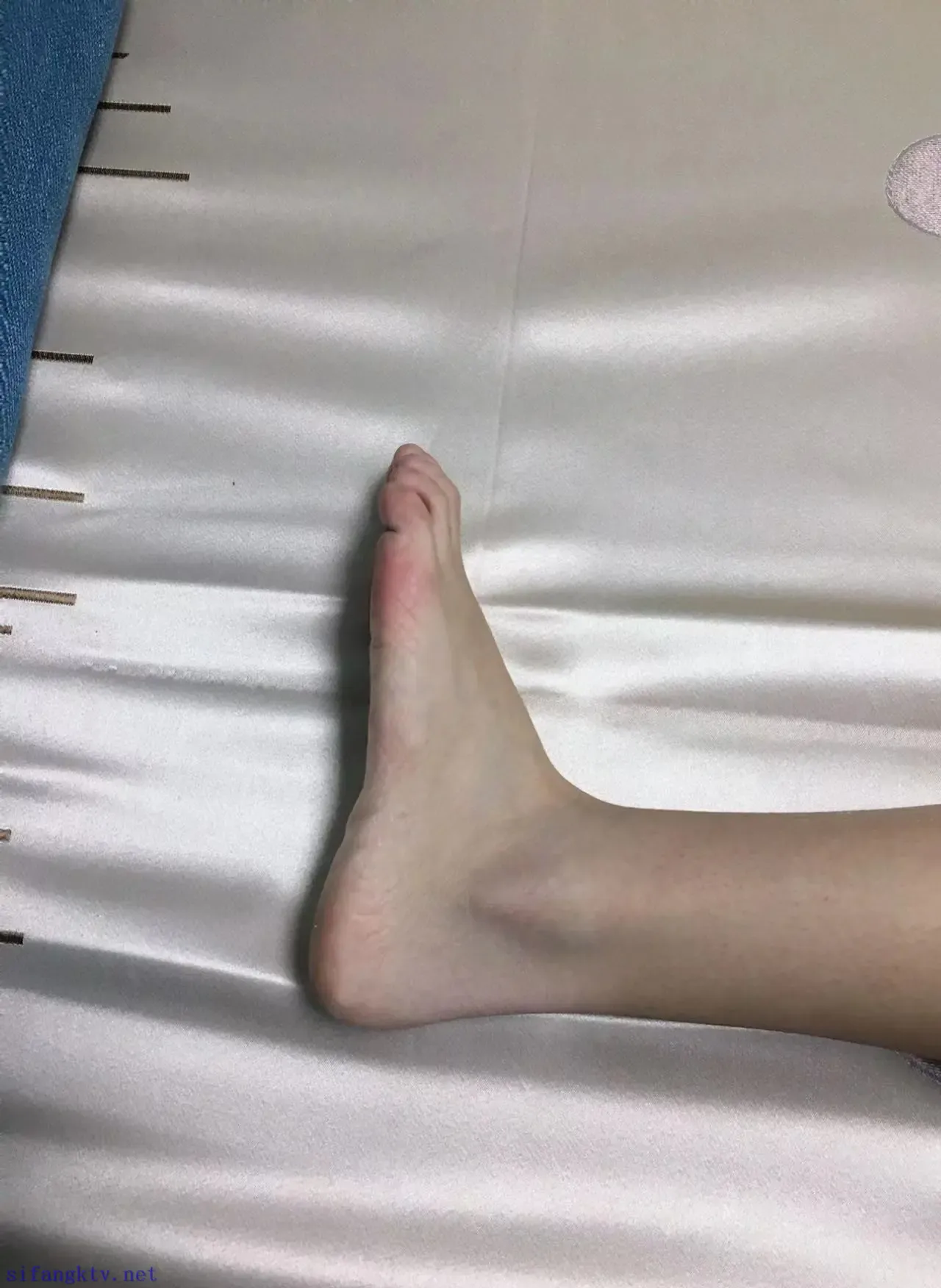 羽毛球体育生的大臭脚 羽毛球体育生的大臭脚