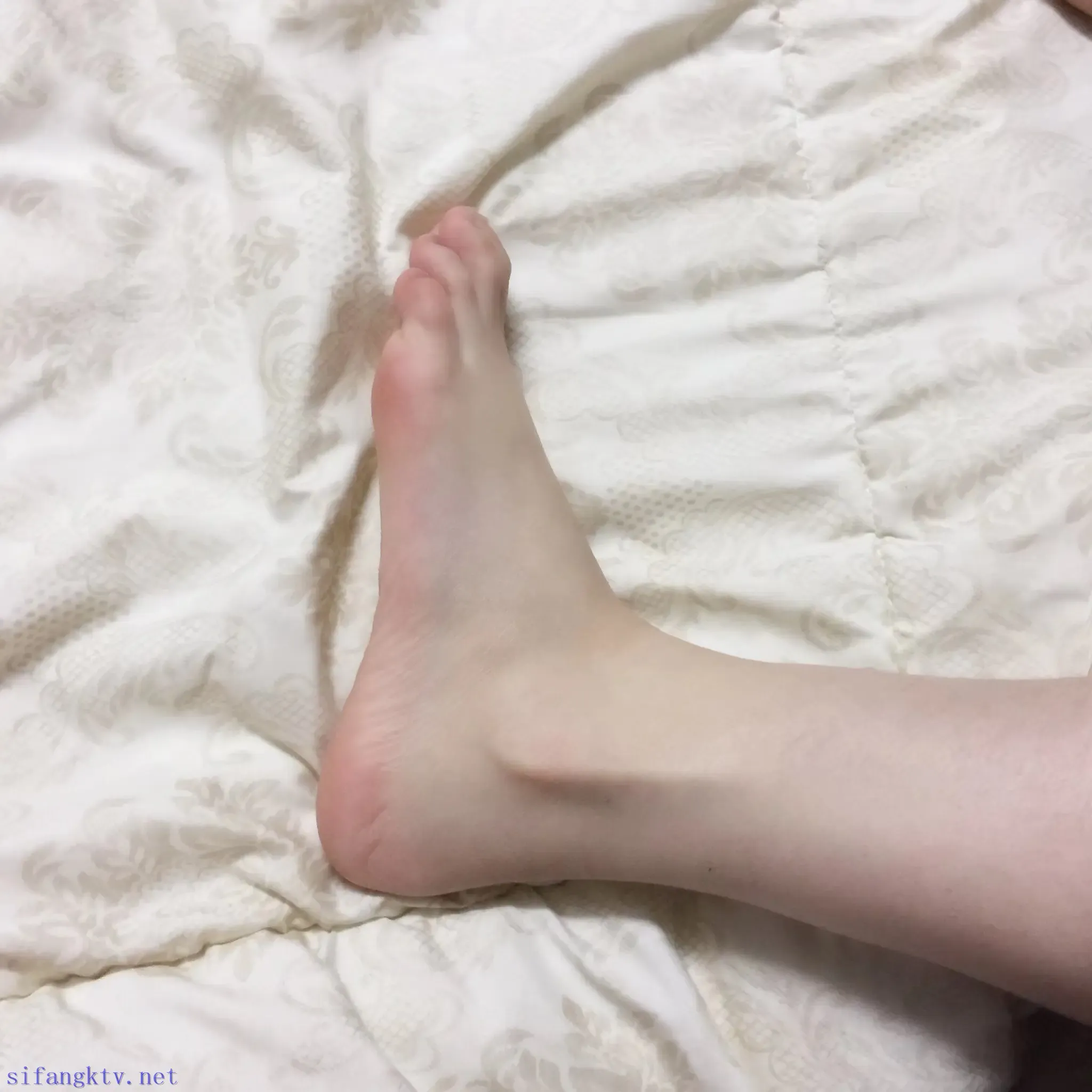 纯和欲完美融合的女高 纯和欲完美融合的女高