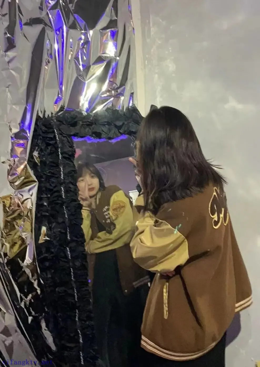 肉感小太妹的脚丫 肉感小太妹的脚丫