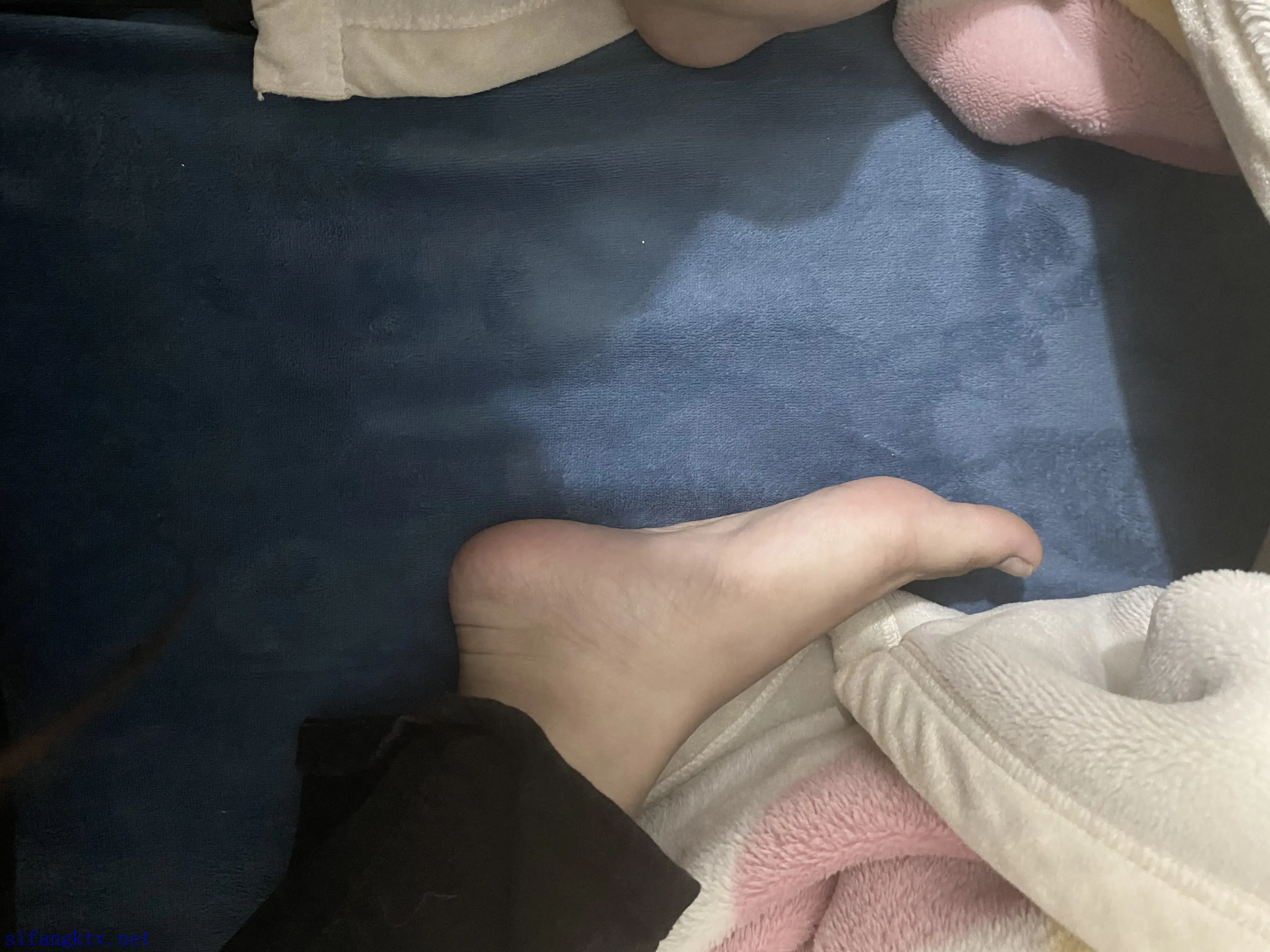 可爱萝莉的小脚丫 可爱萝莉的小脚丫