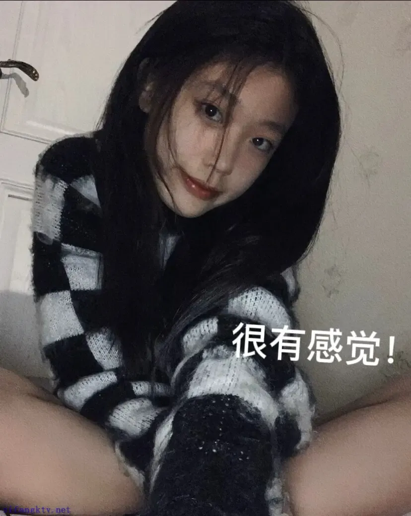 180高个女高中生的41码大脚 180高个女高中生的41码大脚