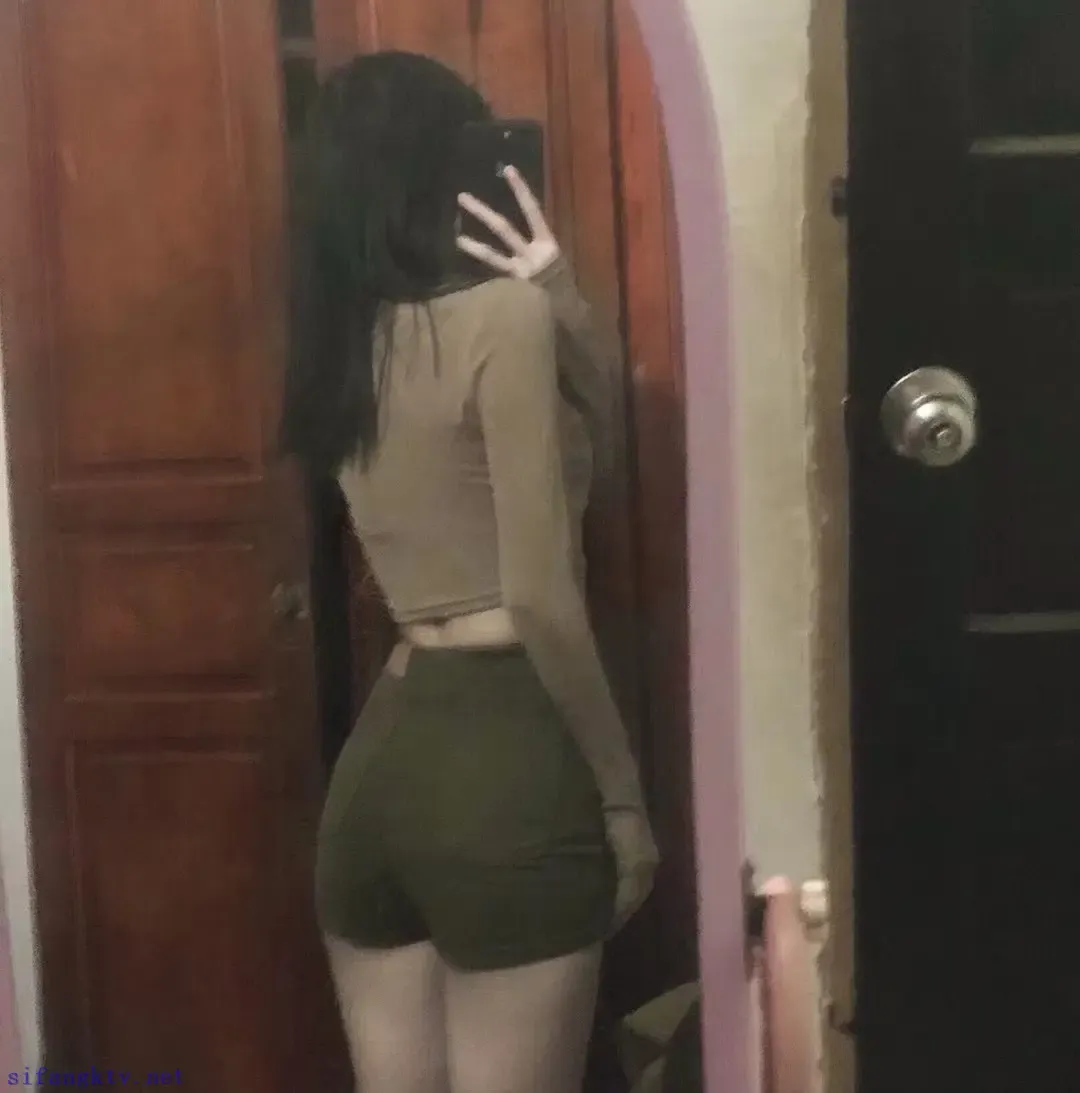 04年的娇小妹妹 04年的娇小妹妹