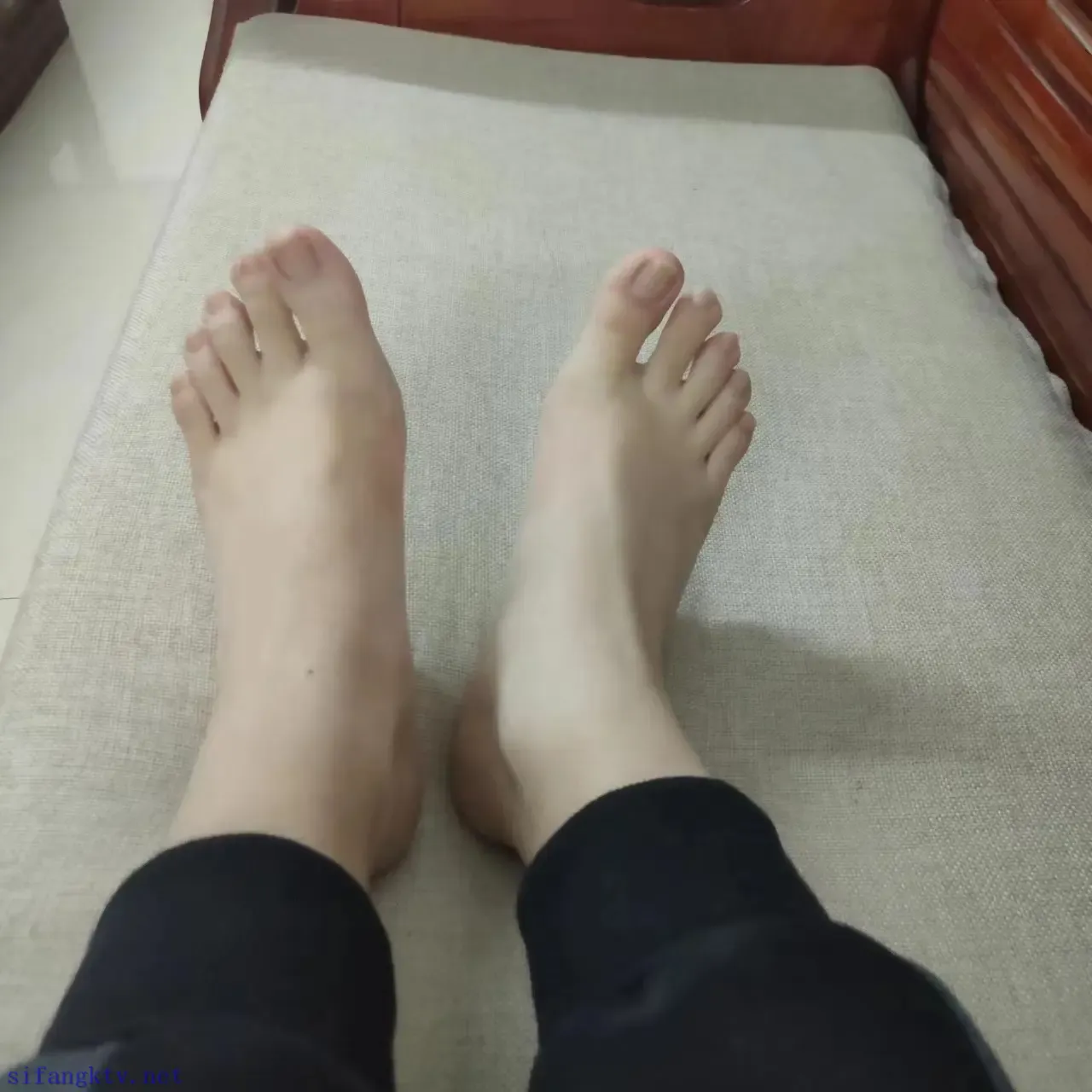 170高中妹妹的大脚 170高中妹妹的大脚