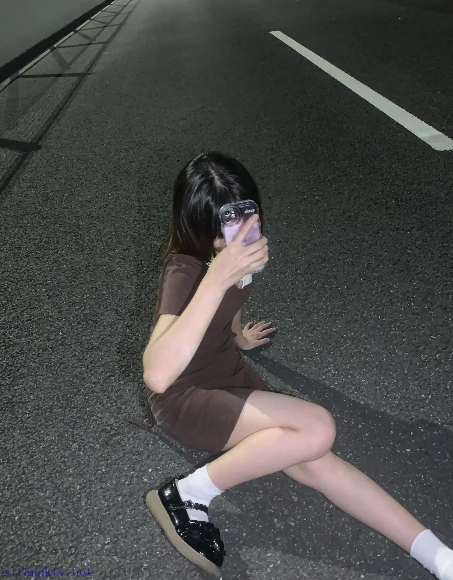 肉感小太妹的脚丫 肉感小太妹的脚丫