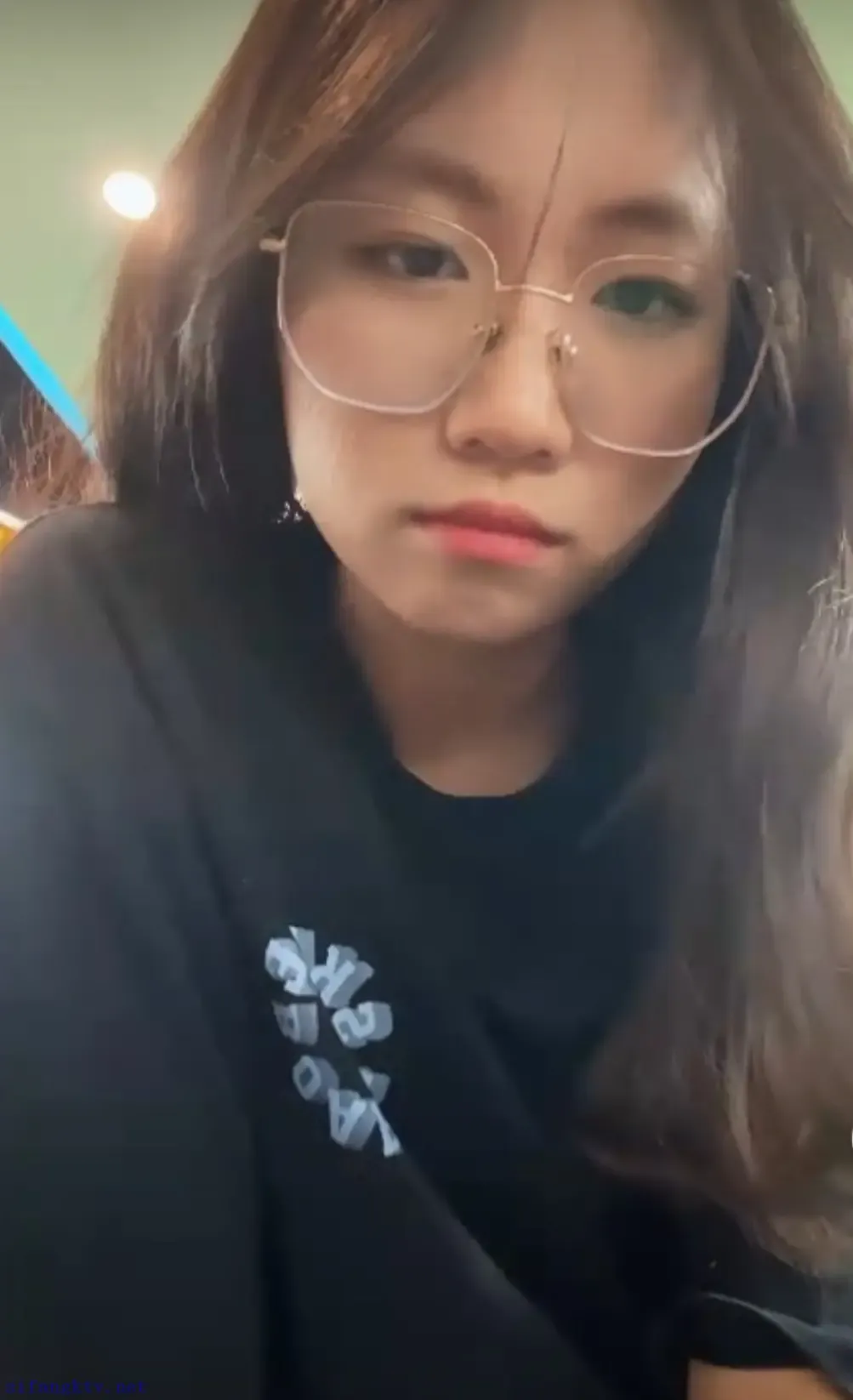 职高太妹的红润肉脚 职高太妹的红润肉脚