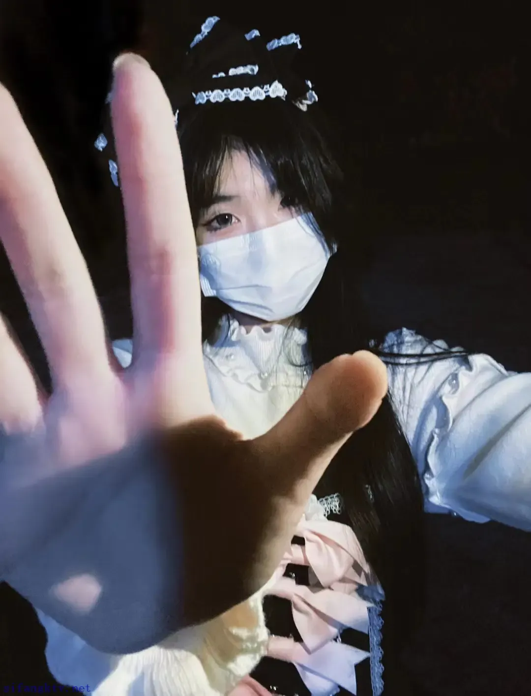 眼睛很勾人的小狐狸 眼睛很勾人的小狐狸
