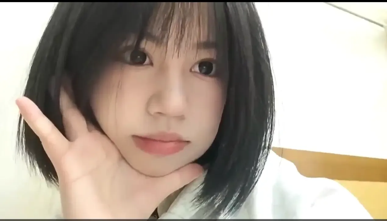 娇小可爱的妹妹的小肉脚 娇小可爱的妹妹的小肉脚
