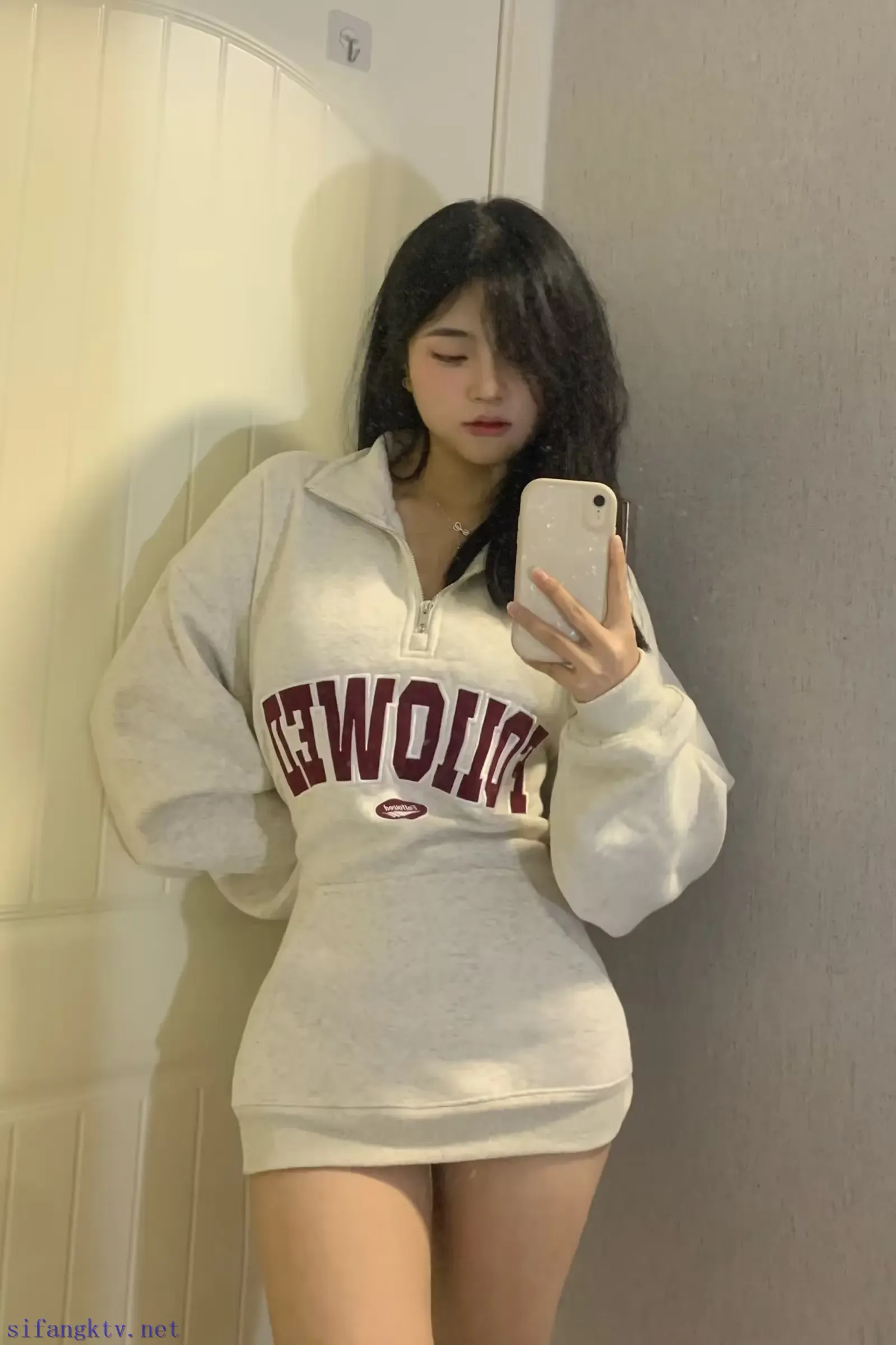 极品微胖美女的细嫩脚 极品微胖美女的细嫩脚