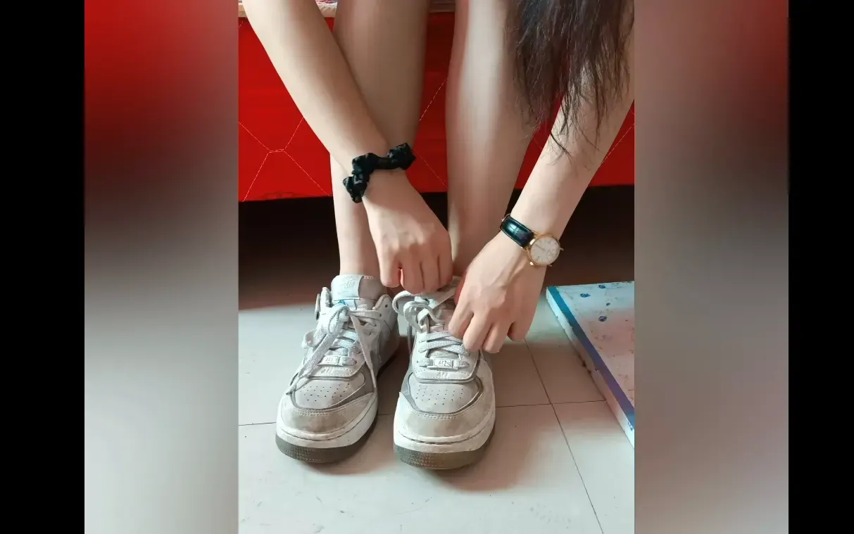(重口稀有)123原创 - 脚底埋针再找出 (重口稀有)123原创 - 脚底埋针再找出
