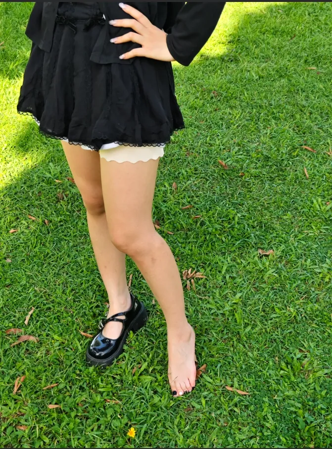个人摄影-0702约拍黑衣女孩白袜裸足 个人摄影-0702约拍黑衣女孩白袜裸足