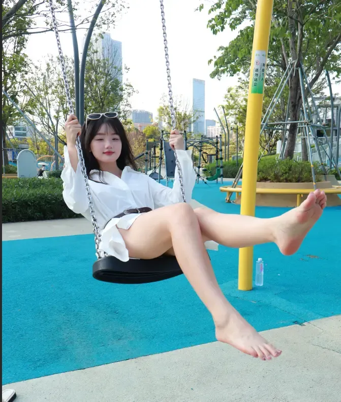 个人摄影-1009白衣凉鞋 个人摄影-1009白衣凉鞋