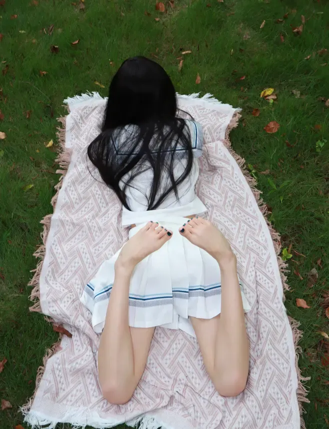 个人摄影-1029Jk冷白皮少女足拍 个人摄影-1029Jk冷白皮少女足拍
