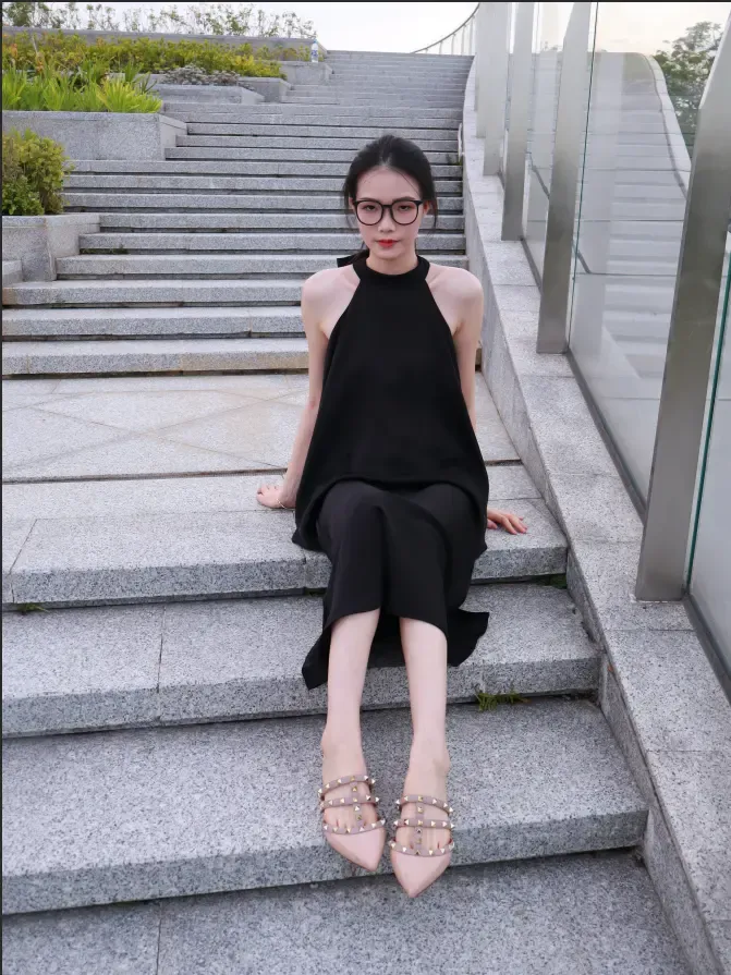 个人摄影-0928攻速鞋室内美脚拍摄 个人摄影-0928攻速鞋室内美脚拍摄