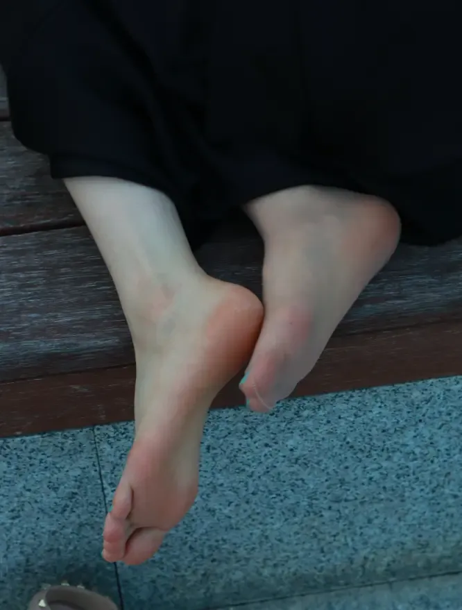 个人摄影-0928攻速鞋室内美脚拍摄 个人摄影-0928攻速鞋室内美脚拍摄