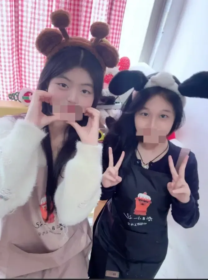 舔脚大师-008号小李和嘉莹 舔脚大师-008号小李和嘉莹