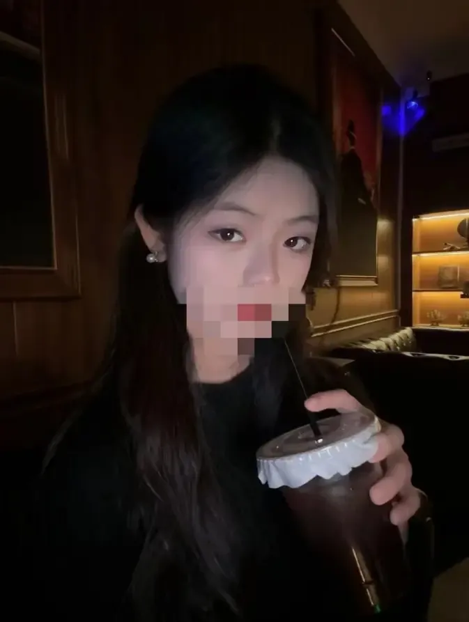 舔脚大师-008号小李和嘉莹 舔脚大师-008号小李和嘉莹