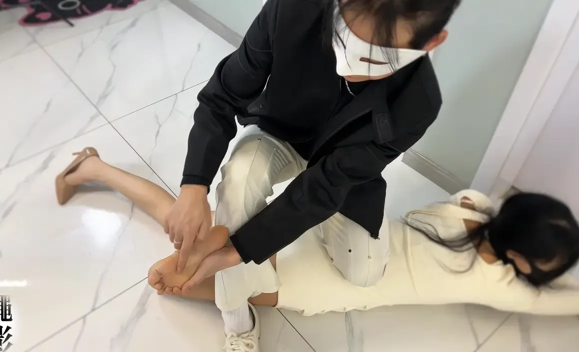 丈夫上司竟然是我当技师时的顾客第一集 丈夫上司竟然是我当技师时的顾客第一集