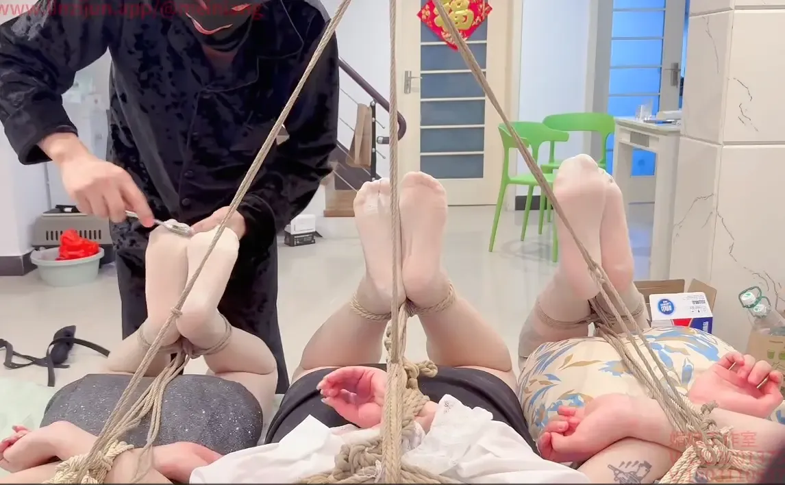 媚娘工作室-紧缚玩脚 媚娘工作室-紧缚玩脚