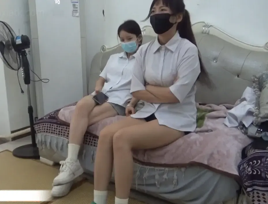 脚趾铐互相伤害 倒挂 tk 脚趾铐互相伤害 倒挂 tk