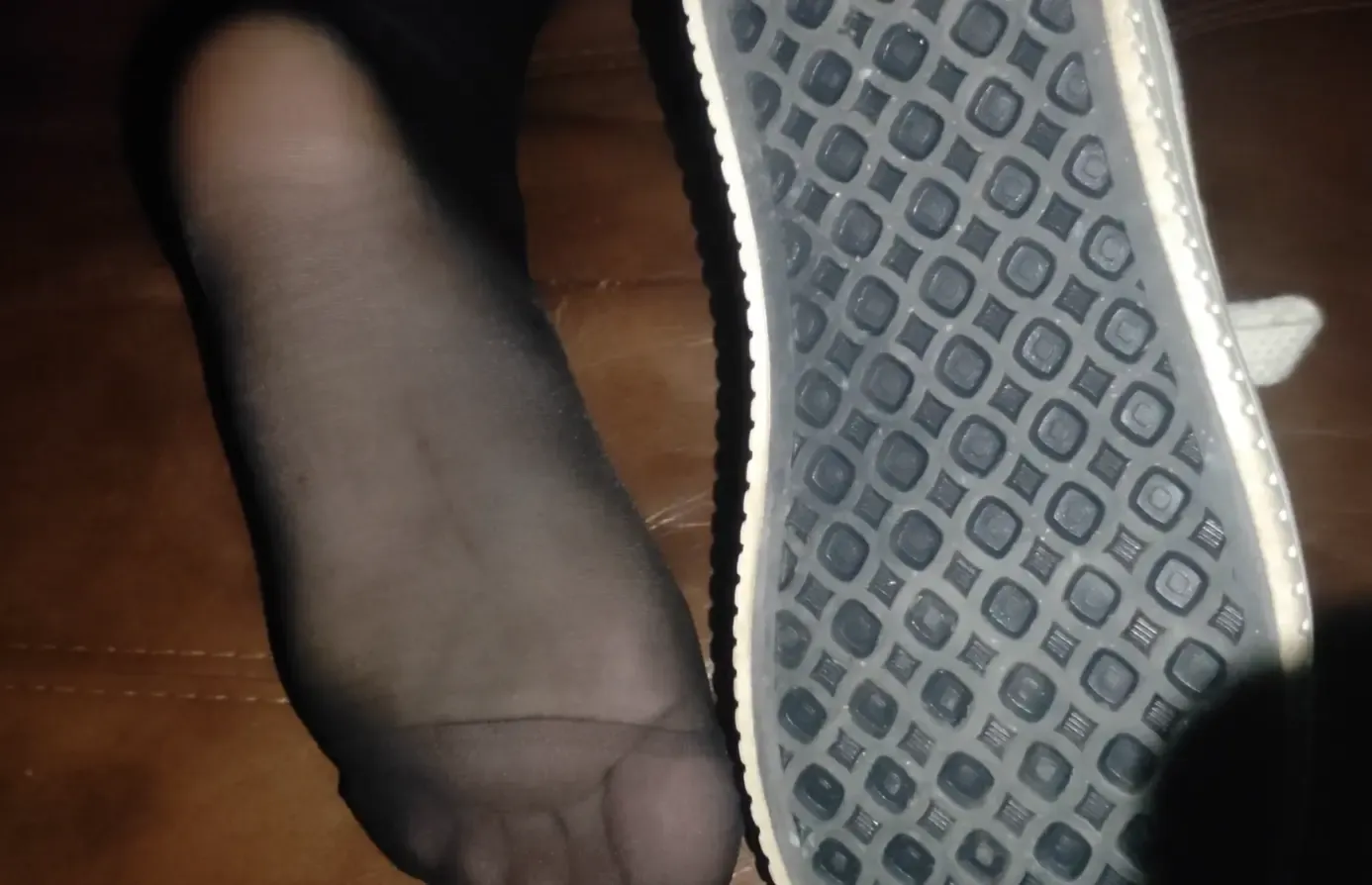 (稀有资源)针刺黑丝脚 (稀有资源)针刺黑丝脚