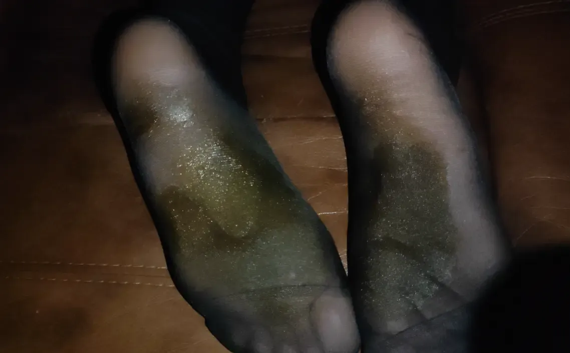(稀有资源)针刺黑丝脚 (稀有资源)针刺黑丝脚