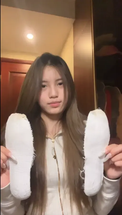 清余静-沉淀一周拿下同校学妹反差一面 穿着我给你买的丝袜的时候 你男朋友知道吗 爱了 清余静-沉淀一周拿下同校学妹反差一面 穿着我给你买的丝袜的时候 你男朋友知道吗 爱了