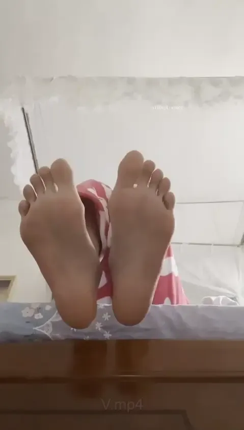 175大壹學妹的大腳展示 175大壹學妹的大腳展示
