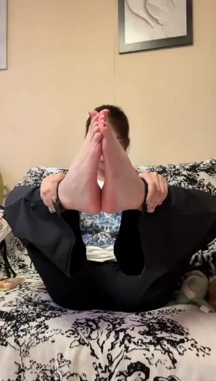 套路高颜值妹子的美脚裸足 套路高颜值妹子的美脚裸足