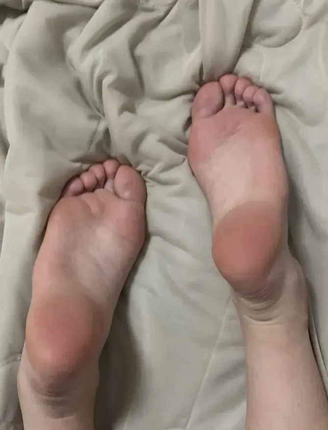 露脸绿茶风秀脚 露脸绿茶风秀脚