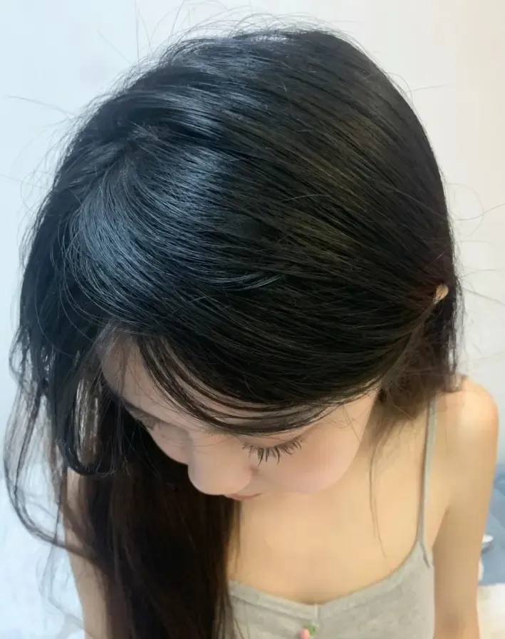 可愛圓臉美女的嫩腳 可愛圓臉美女的嫩腳