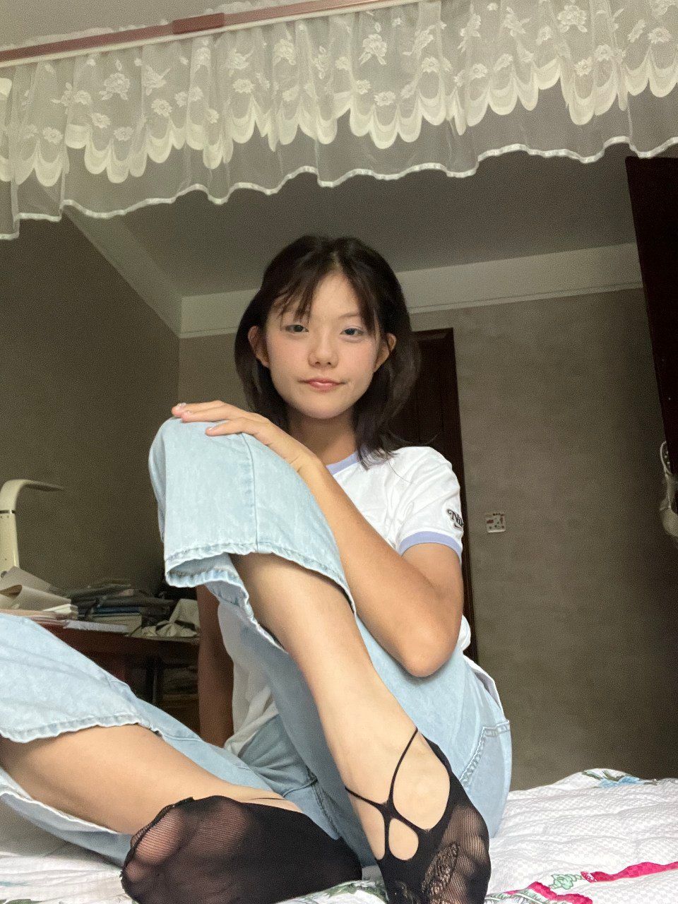 211文学院拜金女大小张 211文学院拜金女大小张