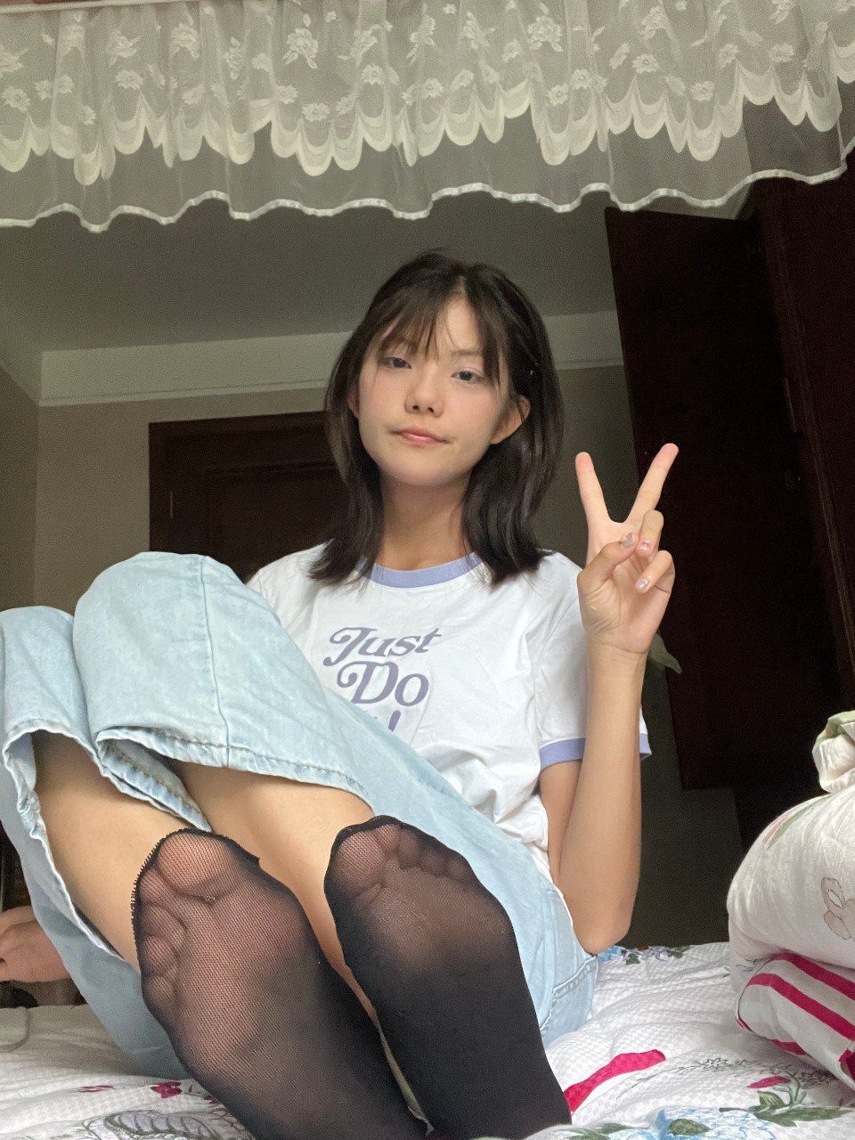 211文学院拜金女大小张 211文学院拜金女大小张