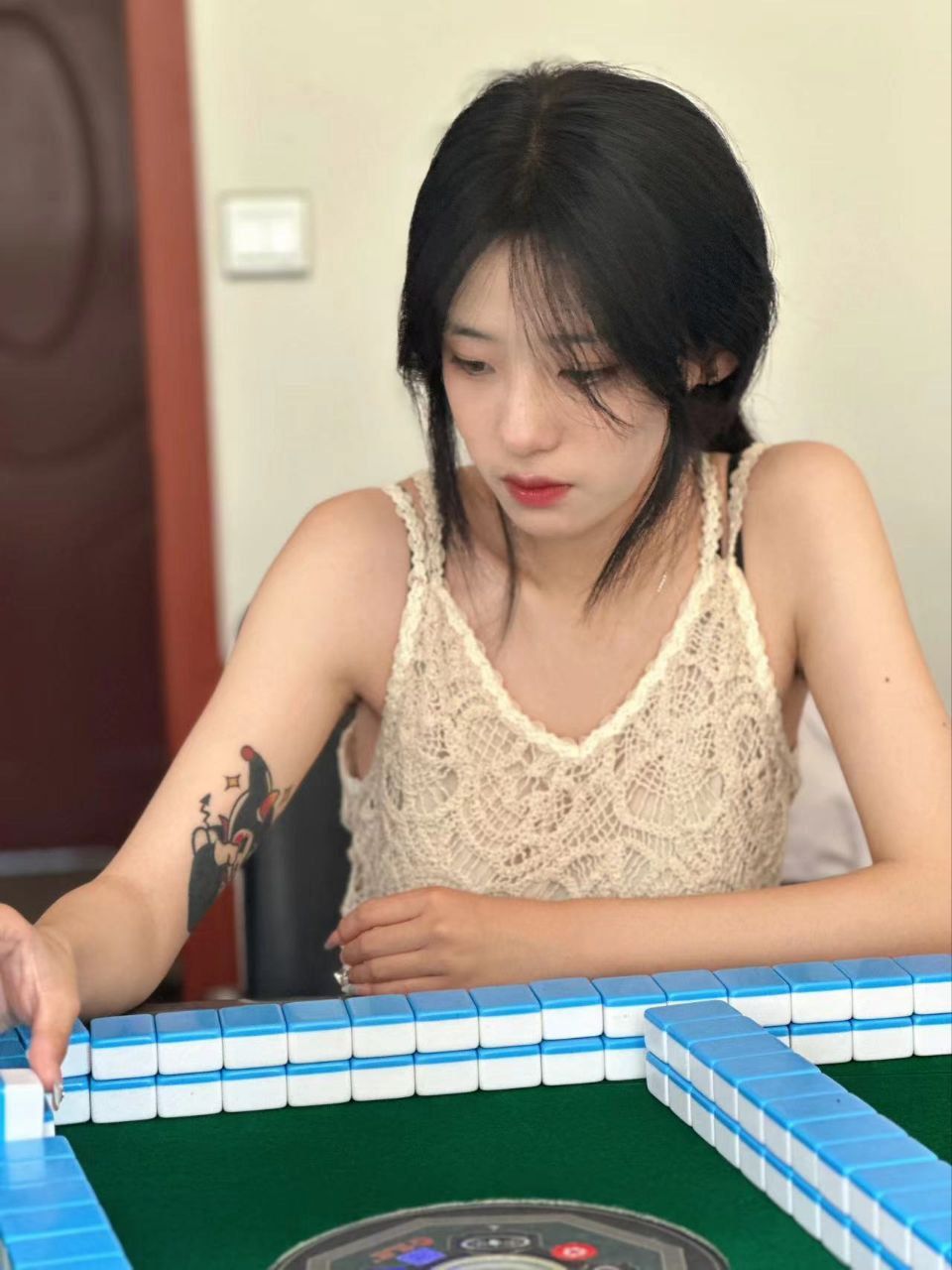 卡卡-大二纹身妹 卡卡-大二纹身妹