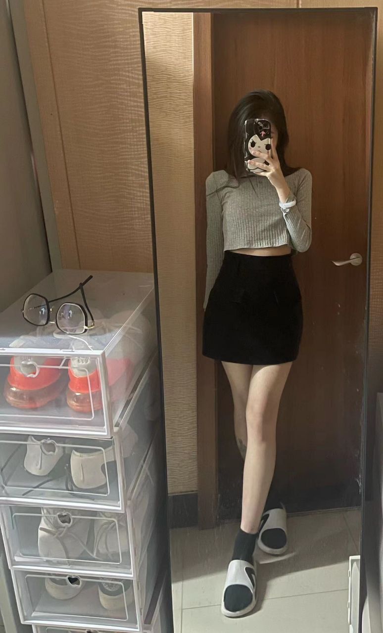 卡卡-小腿有纹身 卡卡-小腿有纹身