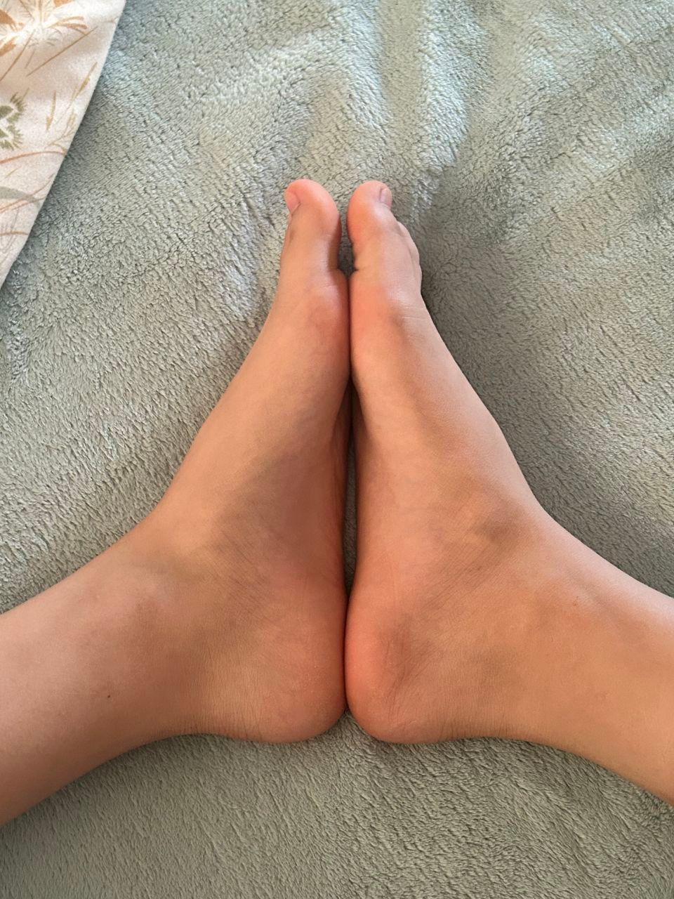 卡卡-挑鞋的妹妹 卡卡-挑鞋的妹妹