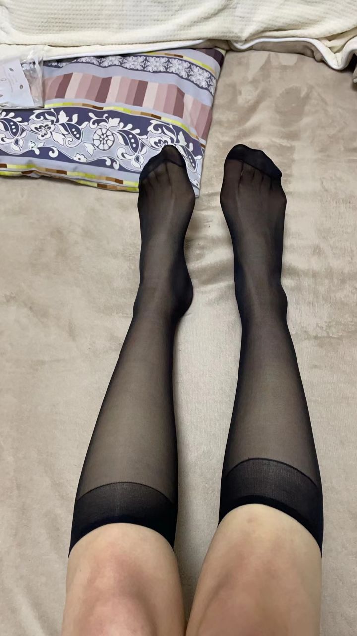 卡卡-黑丝高跟臭脚 卡卡-黑丝高跟臭脚