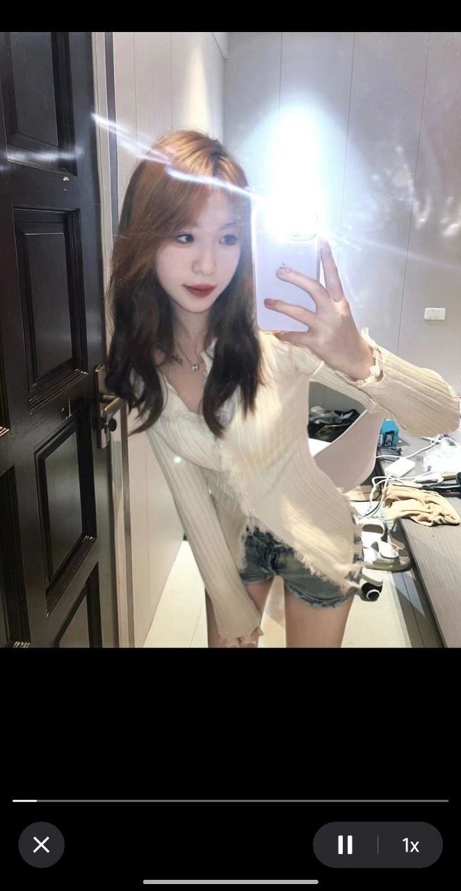 卡卡-这大骚脚真想舔 卡卡-这大骚脚真想舔