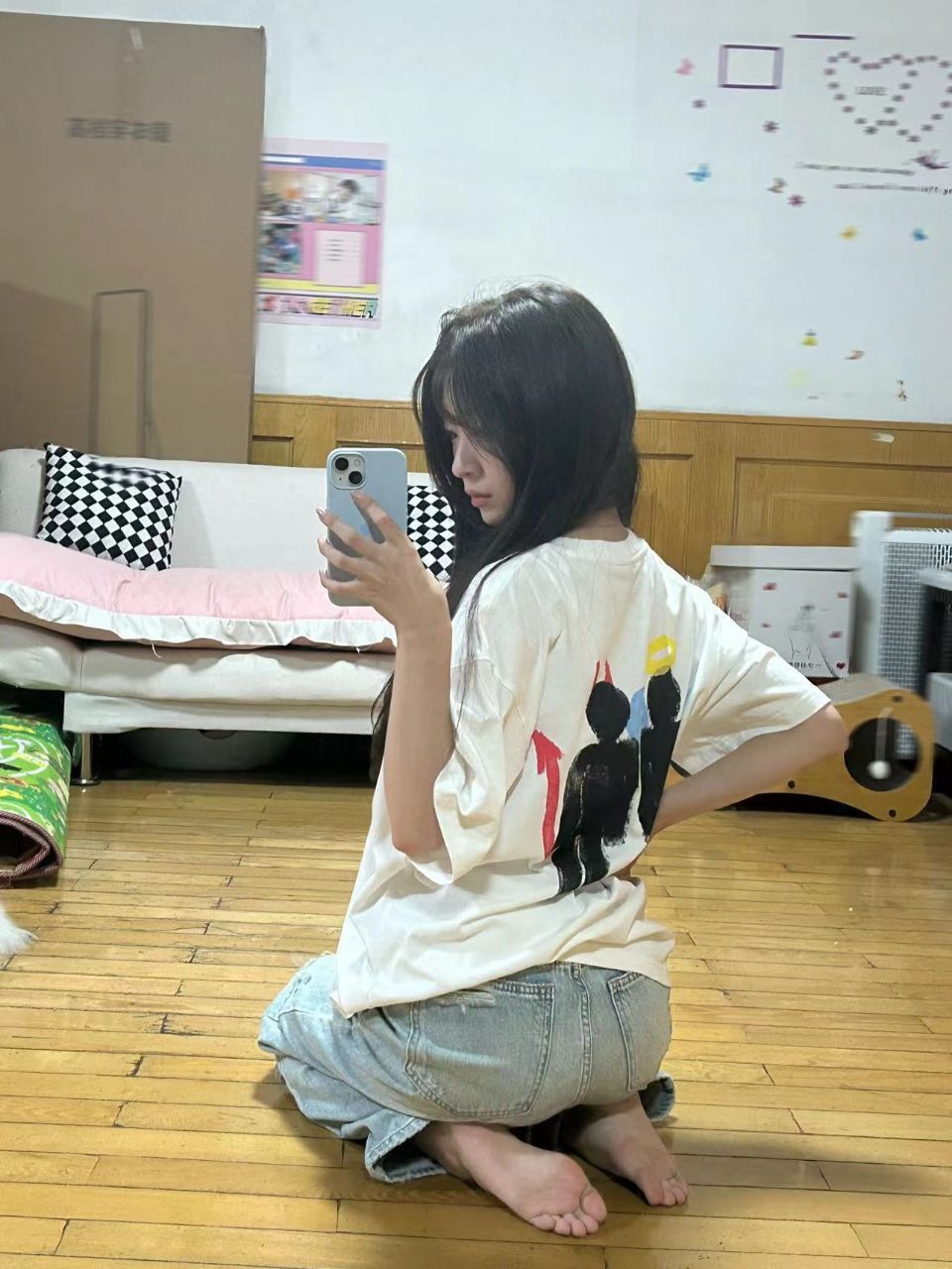 卡卡-极品学妹的黑丝+裸足 卡卡-极品学妹的黑丝+裸足