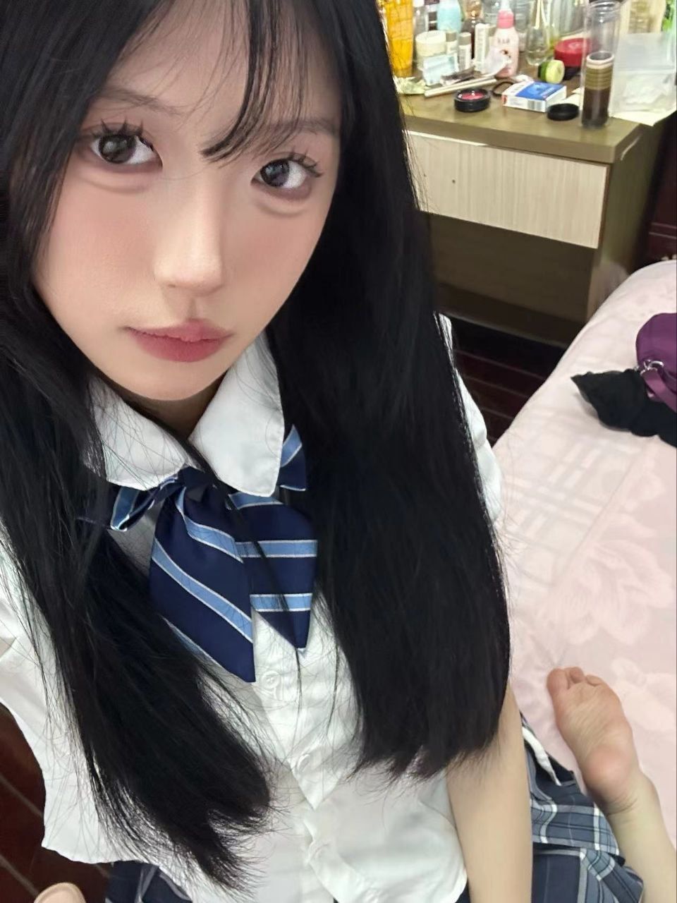 卡卡-艺术生妹妹秀骚脚底 卡卡-艺术生妹妹秀骚脚底