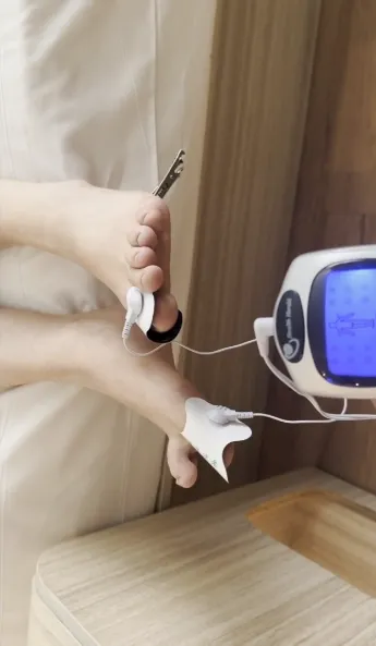虐学姐美脚 虐学姐美脚