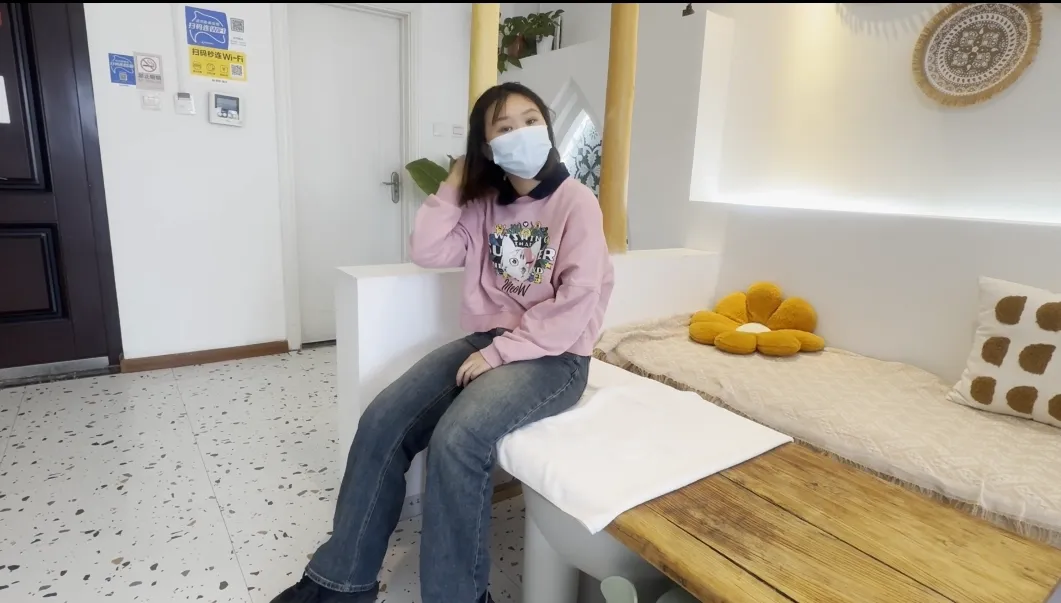 怕痒小美女 怕痒小美女