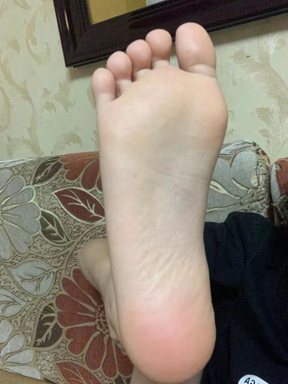 掰指-拍了很多脚底视频的妹妹 掰指-拍了很多脚底视频的妹妹