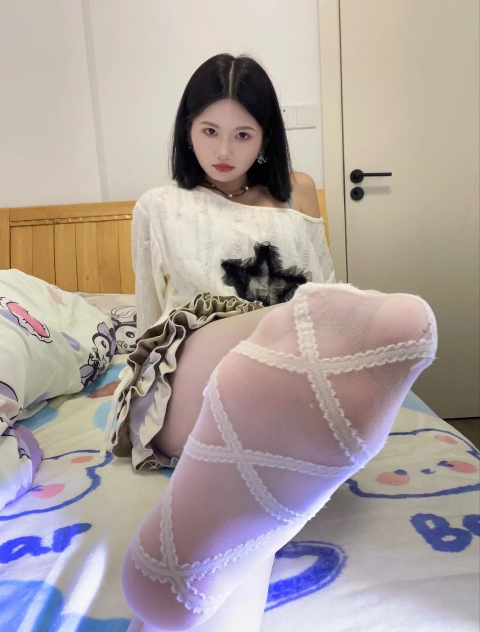 掰指-超美主播展示美脚 掰指-超美主播展示美脚