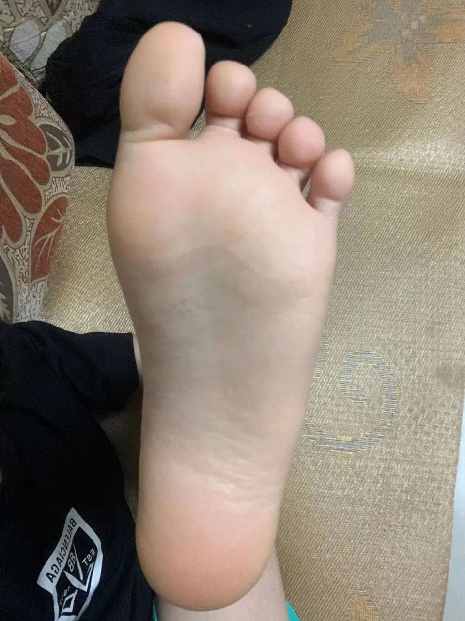 掰指-拍了很多脚底视频的妹妹 掰指-拍了很多脚底视频的妹妹