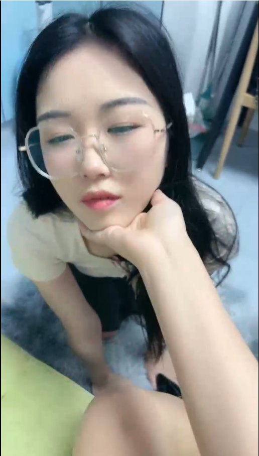 套路直播-橙宝494719908女奴舔脚 套路直播-橙宝494719908女奴舔脚